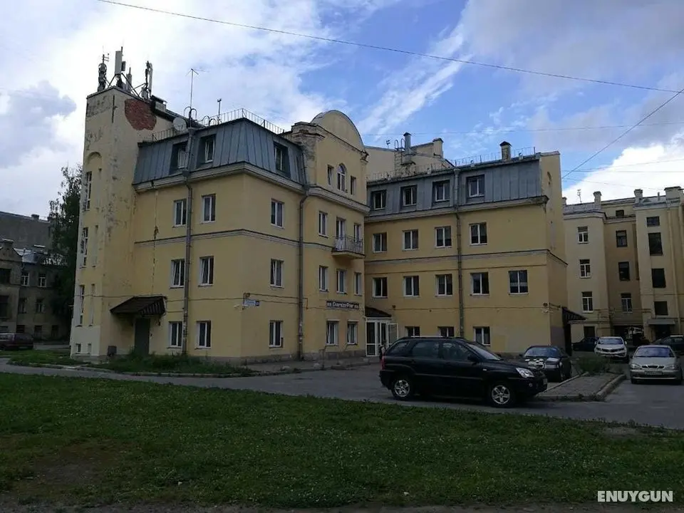 Oversize Piter Hotel - Dış Mekan