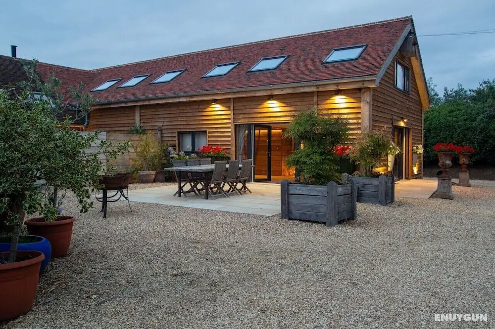 Owl Barn in Oxford With 6 Bedrooms and 6 Bathrooms - Oda