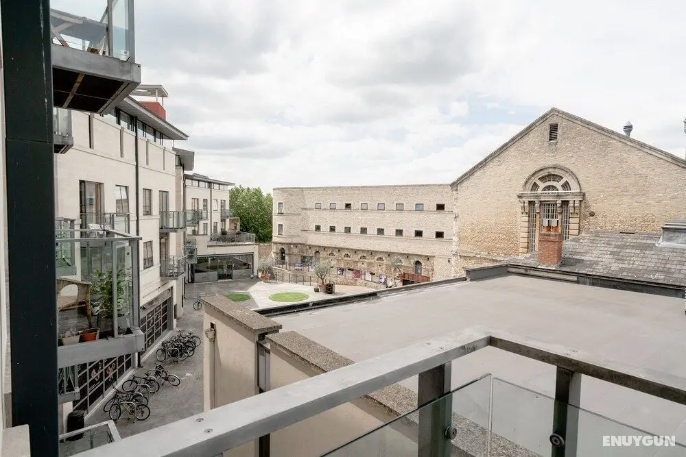 Oxford Castle View Apartment - Dış Mekan