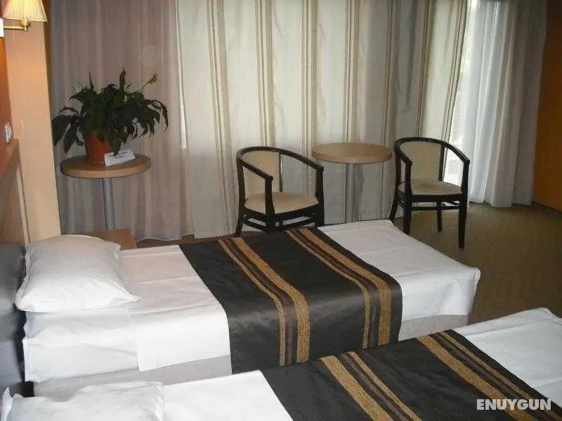 Hotel Oxford Inn & Suites - Oda