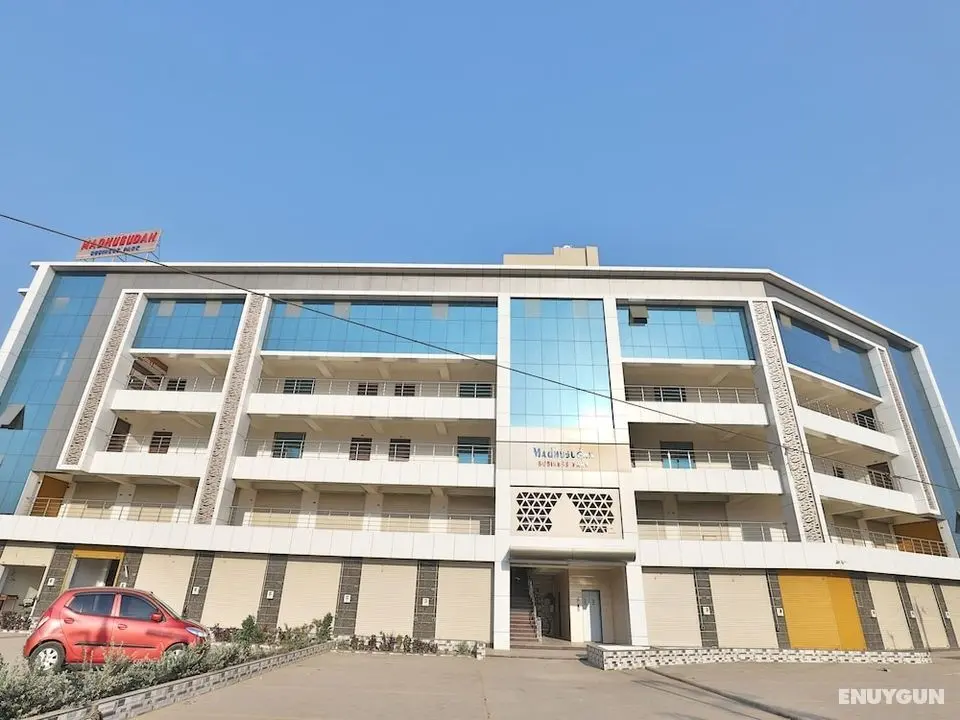 OYO 10962 Hotel Om Balaji - Dış Mekan