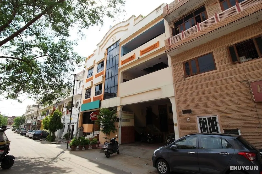 OYO 1143 Hotel RDB Palace - Dış Mekan