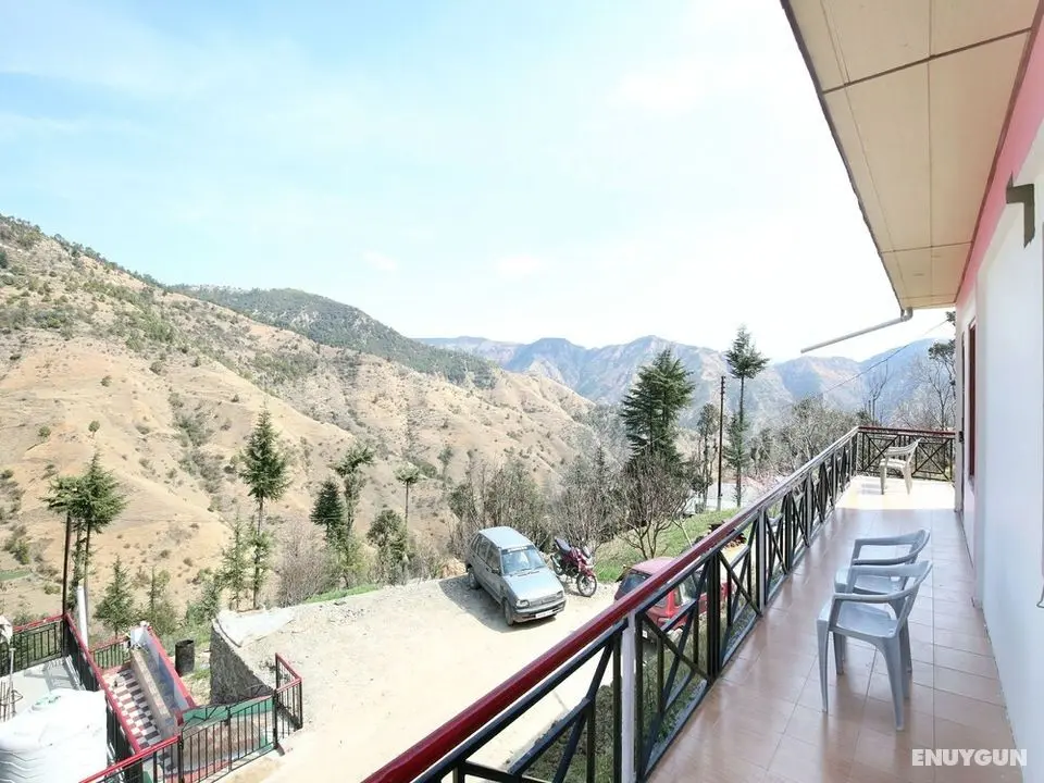 OYO 12215 Home 1RK Exotic Valley View Chail - Oda Manzaraları