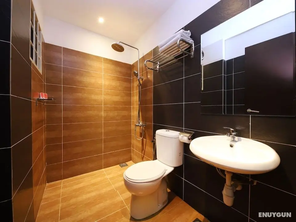 OYO 127 The Reeds Hotel - Banyo Tipleri