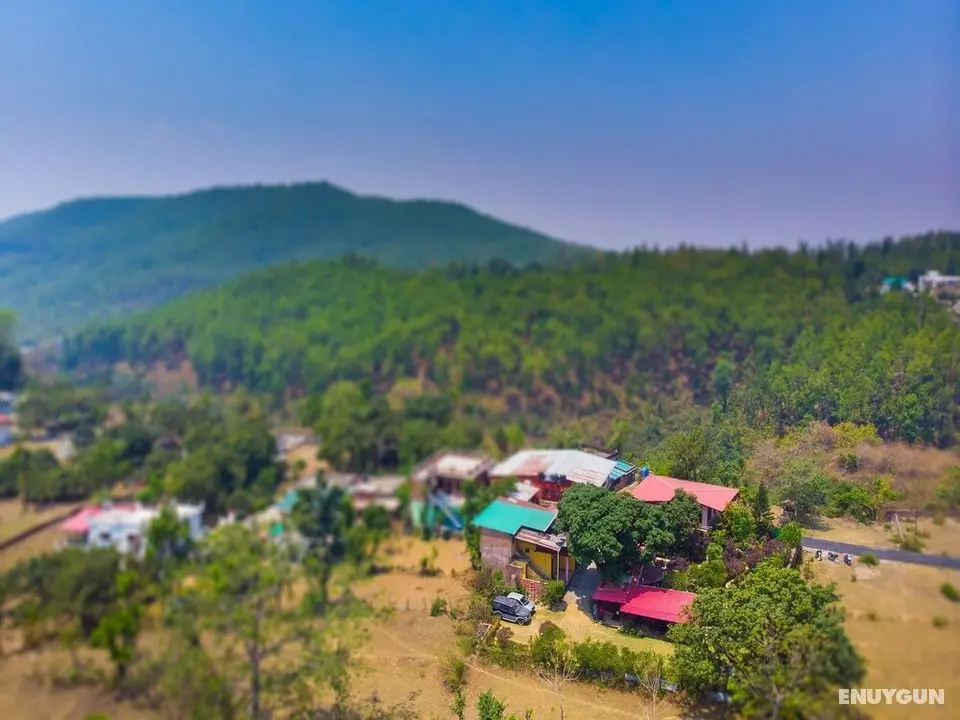 OYO 13153 Home Valley View 1BHK Mussoorie Bypass - Konum Öne Çıkanlar