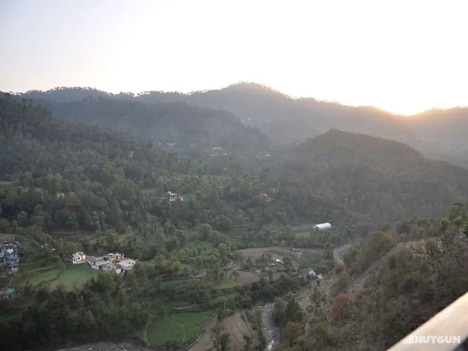 OYO 13319 Home Valley View Dharampur - Dış Mekan
