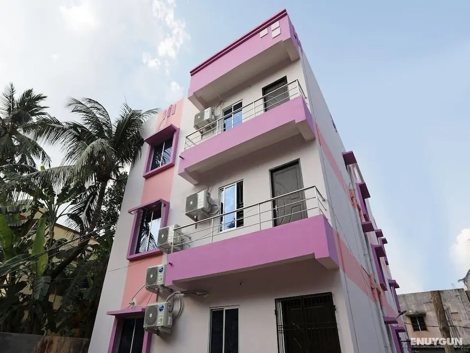 OYO 13527 Usha Residdency - Dış Mekan