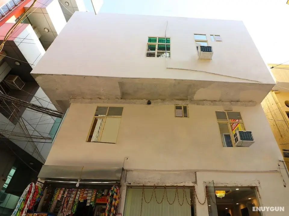 OYO 13658 Hotel Tanish Palace - Dış Mekan