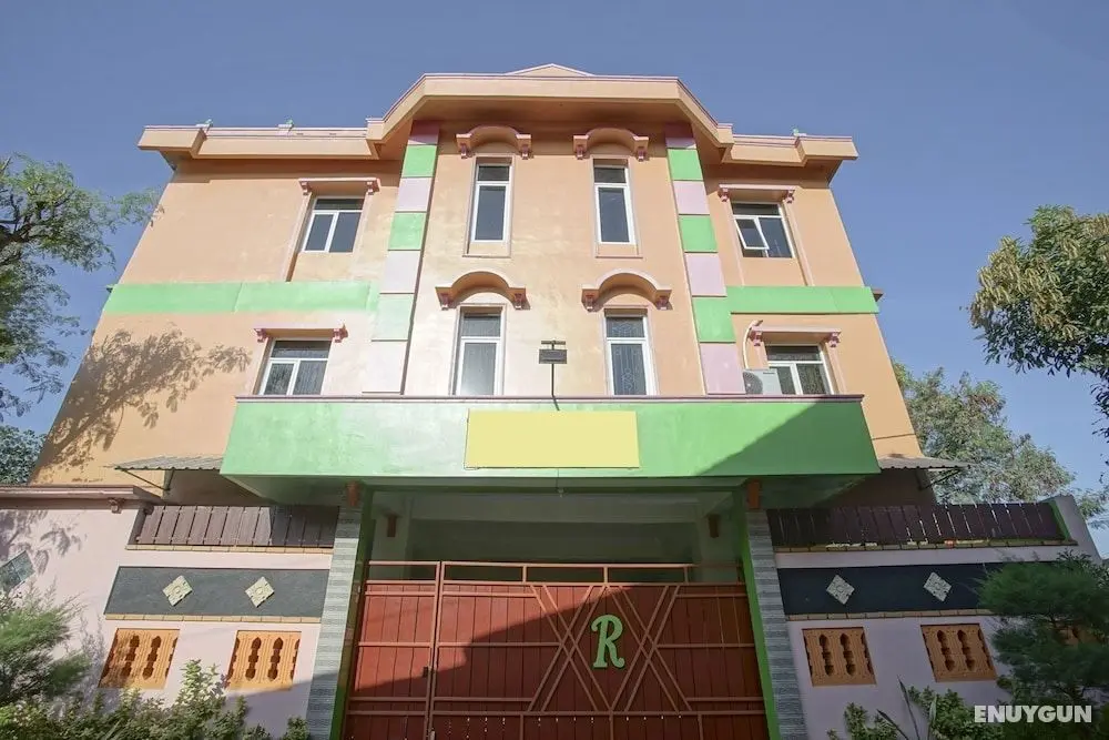 OYO 1419 Rhona Guest House Syariah - Dış Mekan