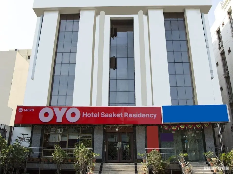 OYO 14670 Saaket Residency - Dış Mekan