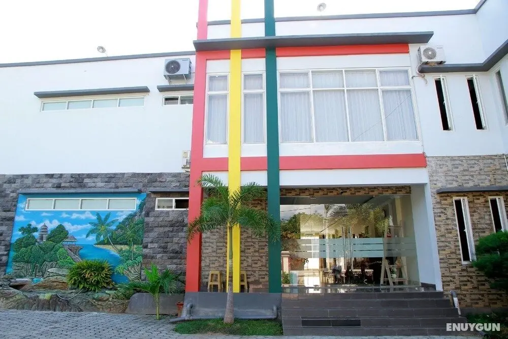 OYO 1559 Pondok Garuda Guest House - Dış Mekan