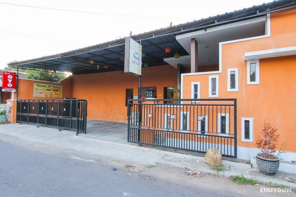 OYO 1594 Al Firdausi Residence - Dış Mekan