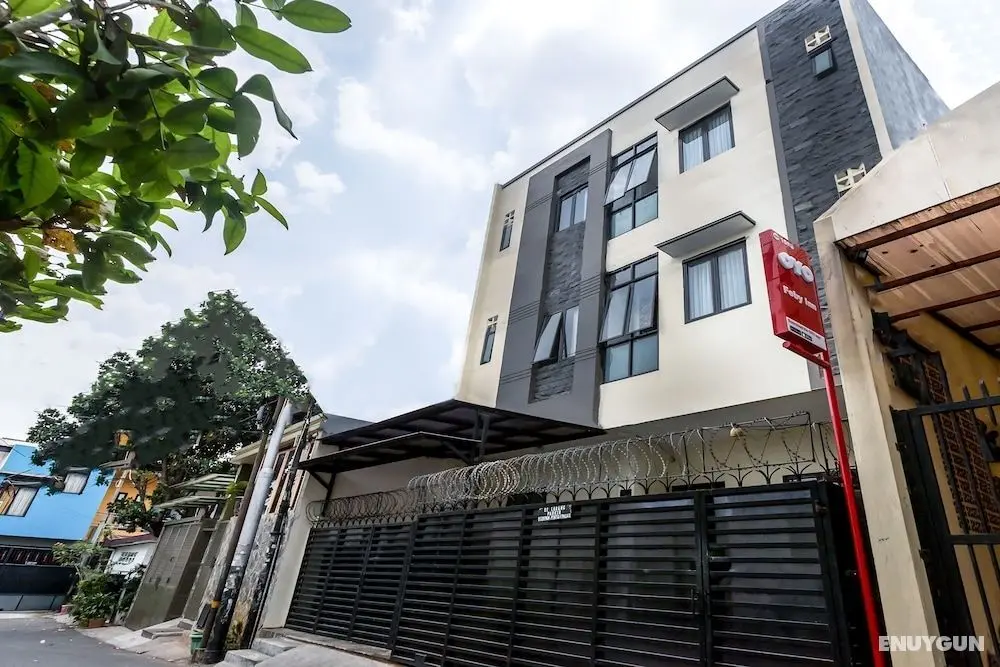 OYO 1598 Feby Inn Syariah - Dış Mekan