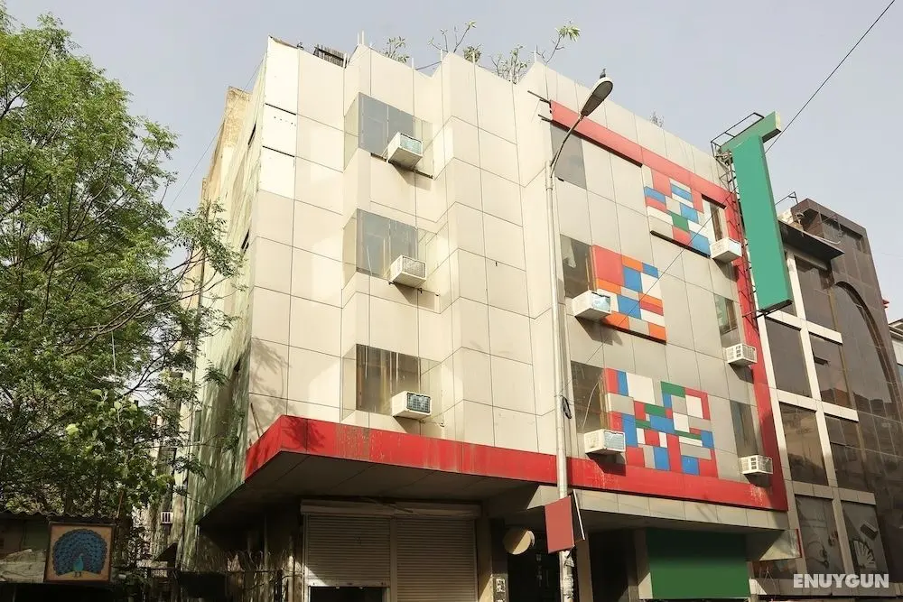 OYO 1824 Hotel Grand Peepal - Dış Mekan