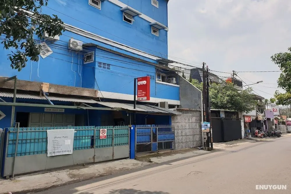 OYO 2088 Grha Blue Sky Syariah - Dış Mekan