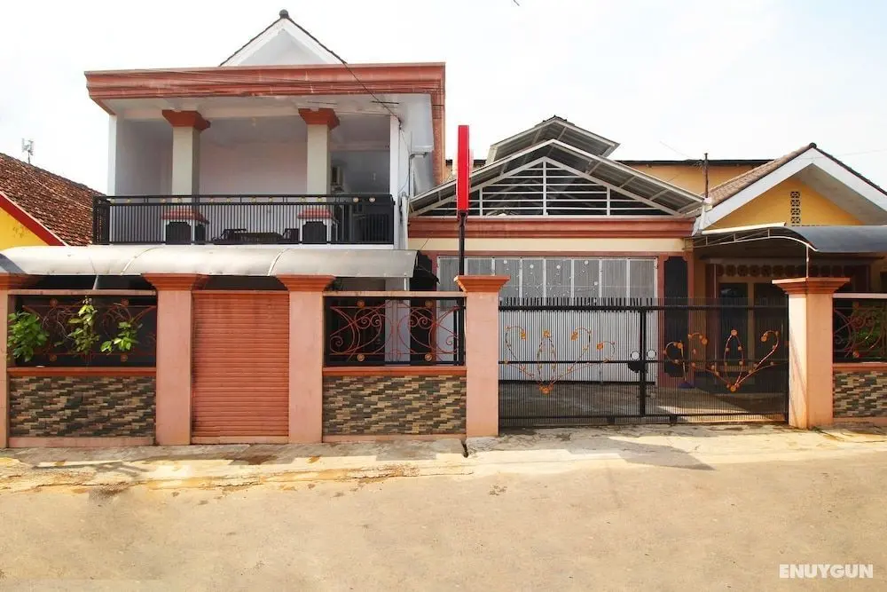 OYO 2176 Amanah Syariah Residence - Dış Mekan