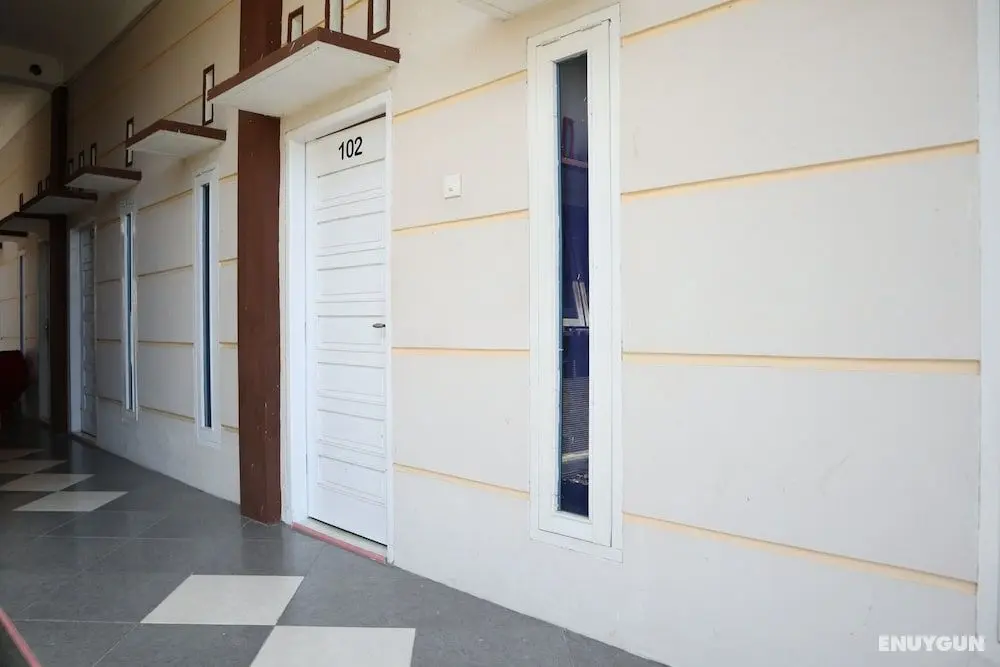 OYO 2202 Delima Guest House Syariah - İç Mekan