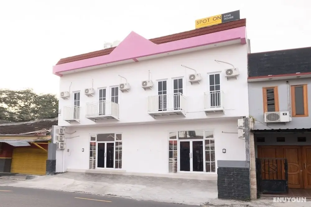 OYO 2296 Star House - Dış Mekan