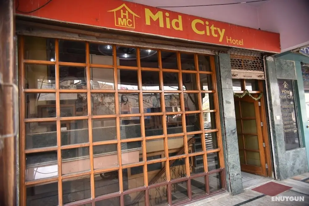 OYO 24112 Mid City Hotel - Dış Mekan