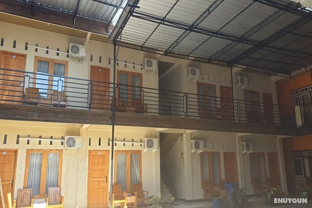 OYO 2423 Hotel Tubalong Taliwang Syariah - Dış Mekan