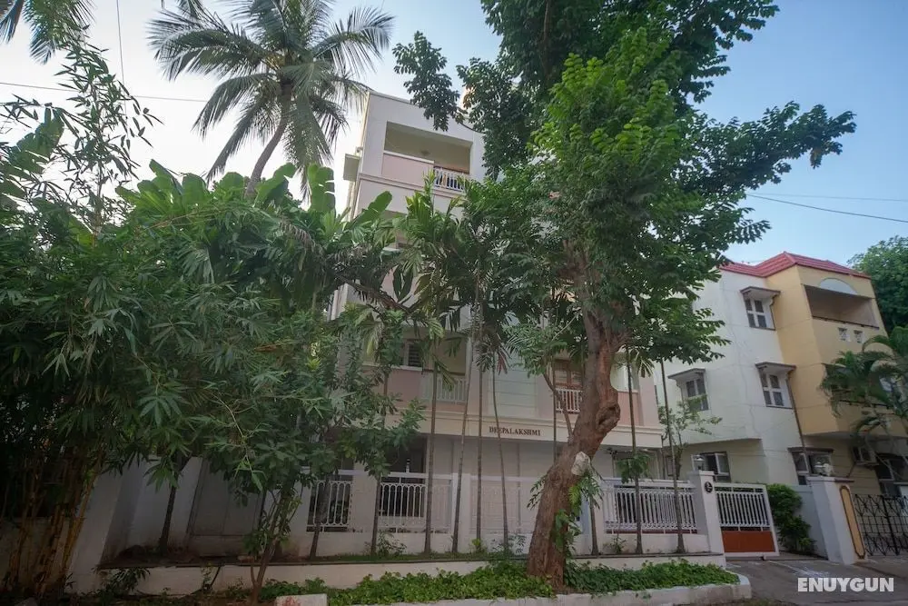 OYO 24394 Flagship Deepalakshmi T Nagar - Dış Mekan