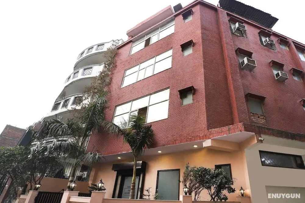 OYO 24436 Ramji 7 Grand - Dış Mekan
