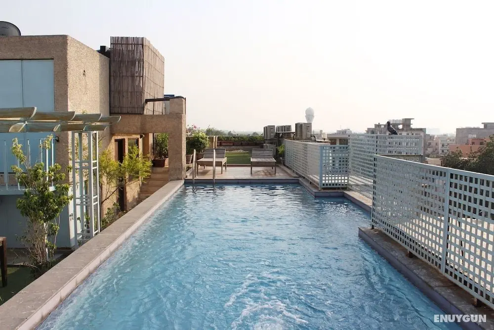 OYO 2457 Hotel Zambala - Havuz