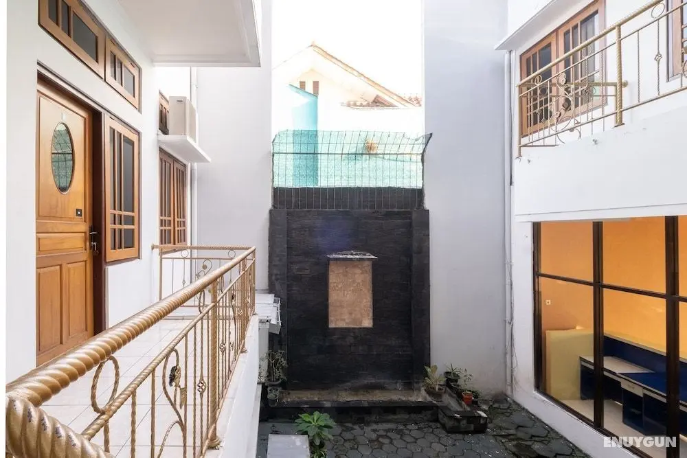 OYO 2469 Sutomo Homestay - İç Mekan