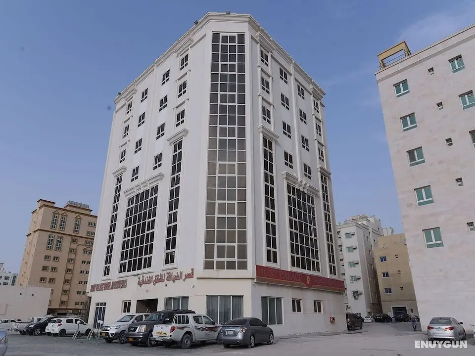 OYO 247 Host Palace hotel apartment - Dış Mekan