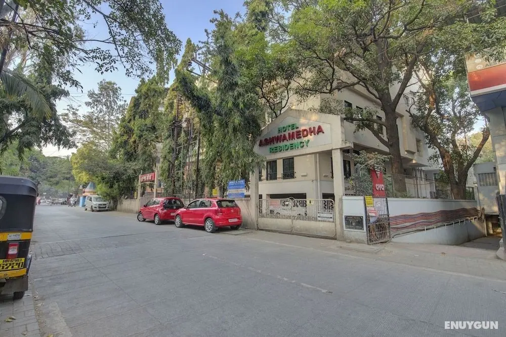 OYO 24981 Hotel Ashwamedh Residency - Dış Mekan