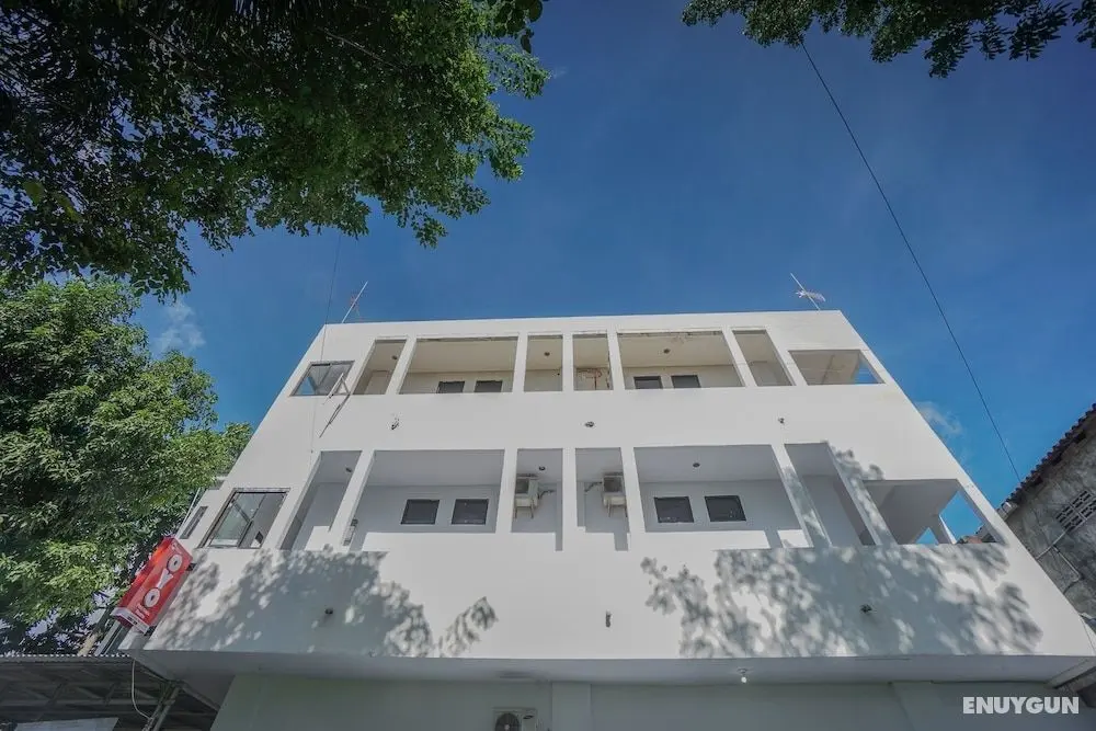 OYO 2566 Putri Kesia Rooms - Dış Mekan