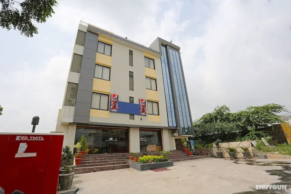 OYO 2599 Anantkoti Hotel - Dış Mekan