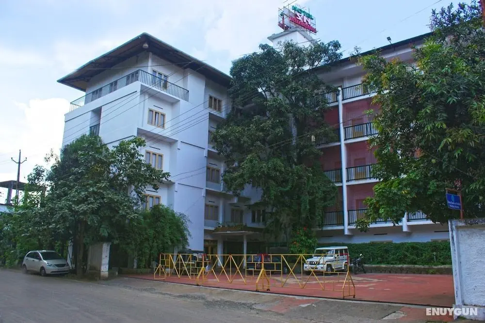 OYO 2887 Hotel SN International - Dış Mekan