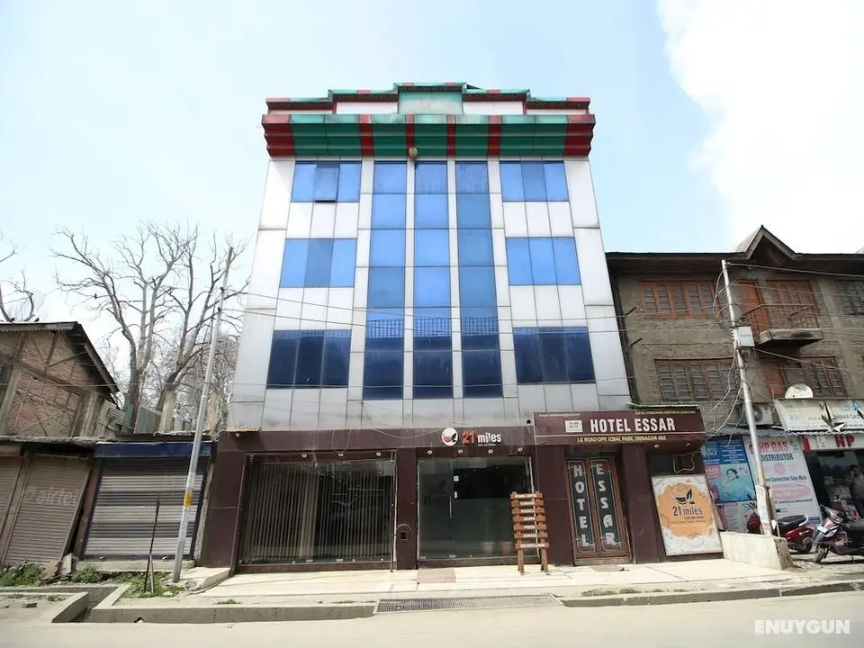 OYO 29553 Hotel Essar - Dış Mekan