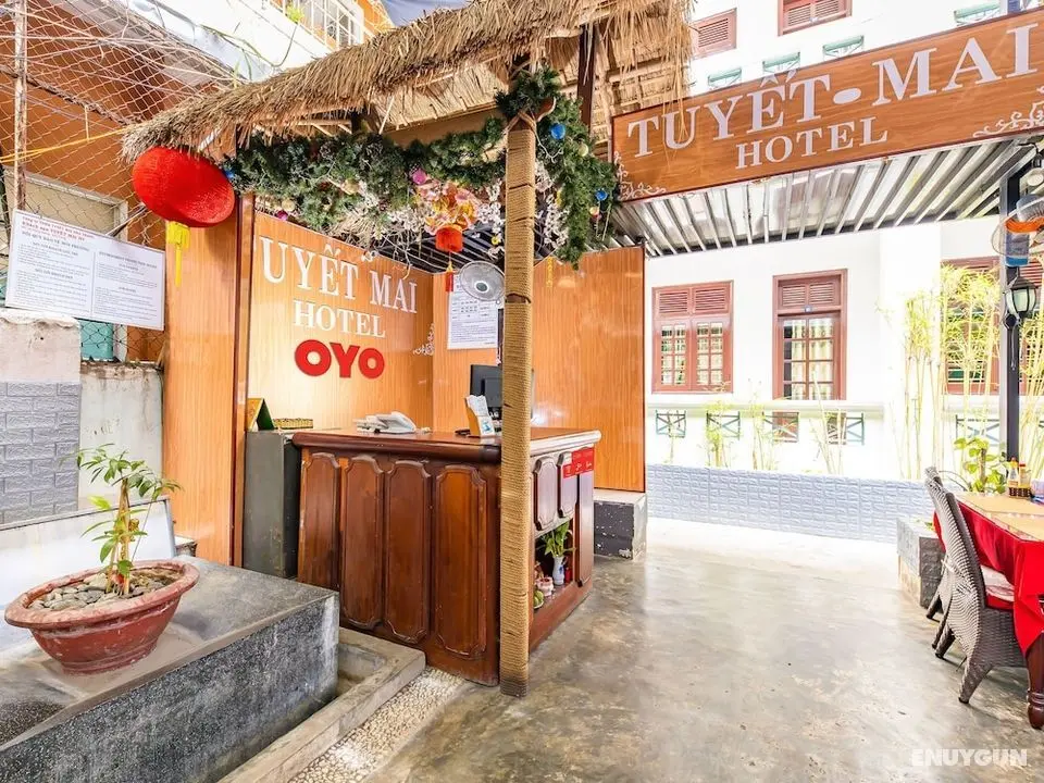 OYO 381 Tuyet Mai Hotel - Lobi