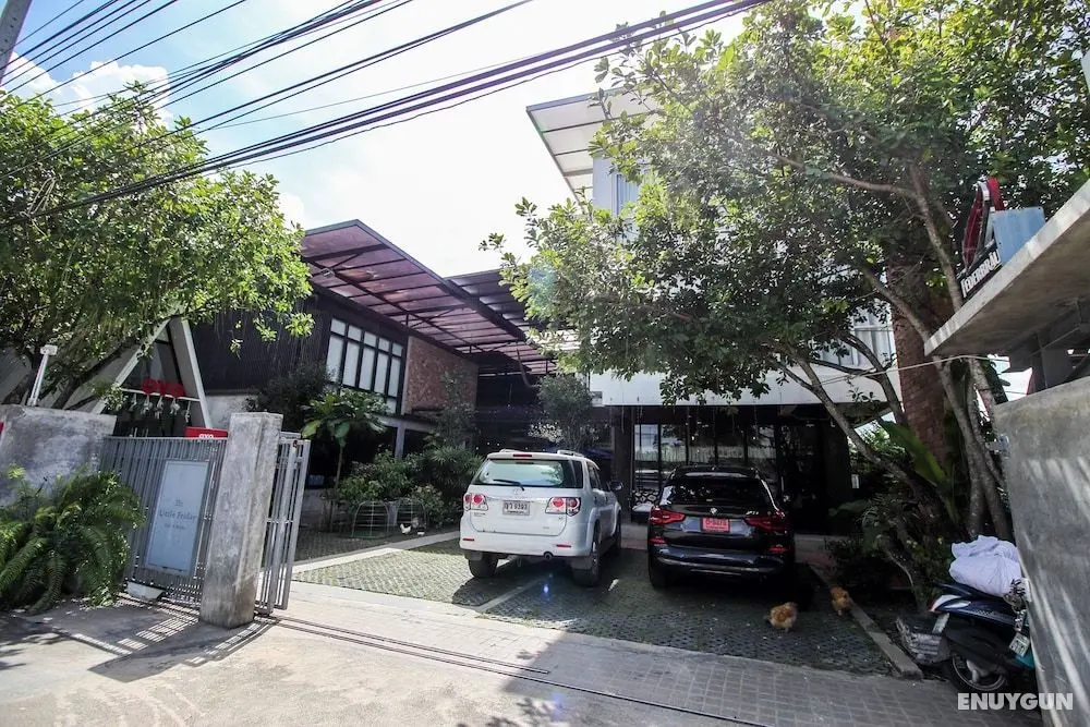 OYO 387 Little Bangbon - Otopark