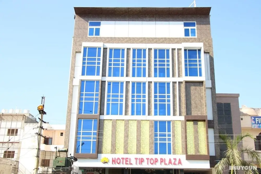 OYO 3971 Hotel Tip Top - Dış Mekan