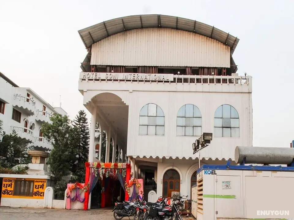 OYO 40320 Hotel Soni International - Dış Mekan