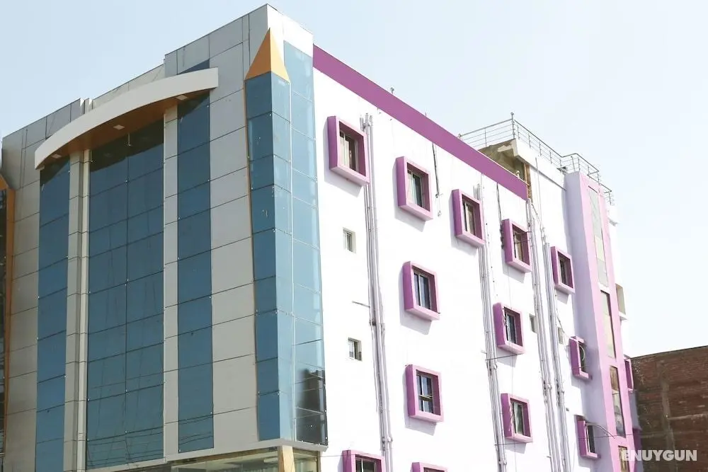 OYO 4101 Hotel D P International - Dış Mekan