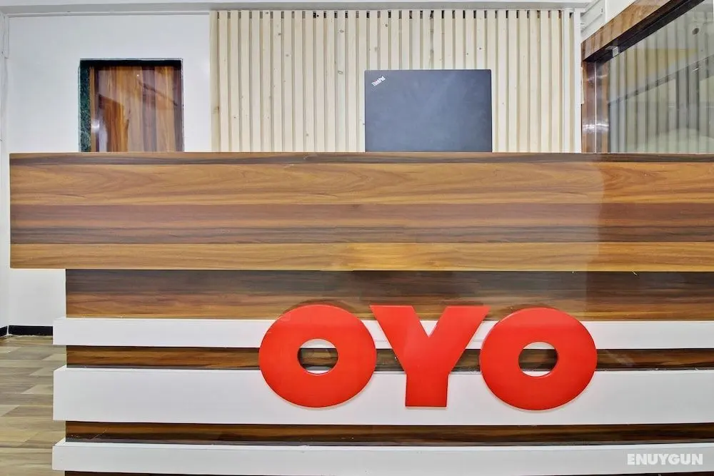 OYO 46833 Hotel Sai Chatra - Lobi