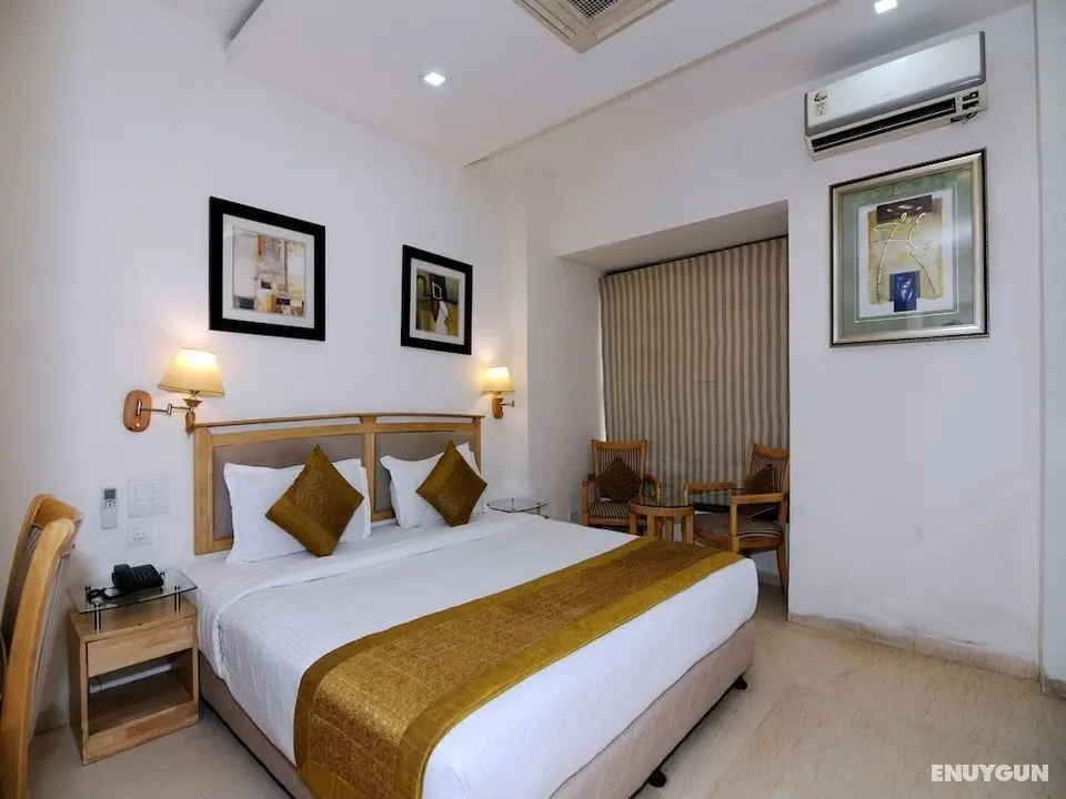 OYO 5270 Sam Hotel - Öne Çıkan Resim