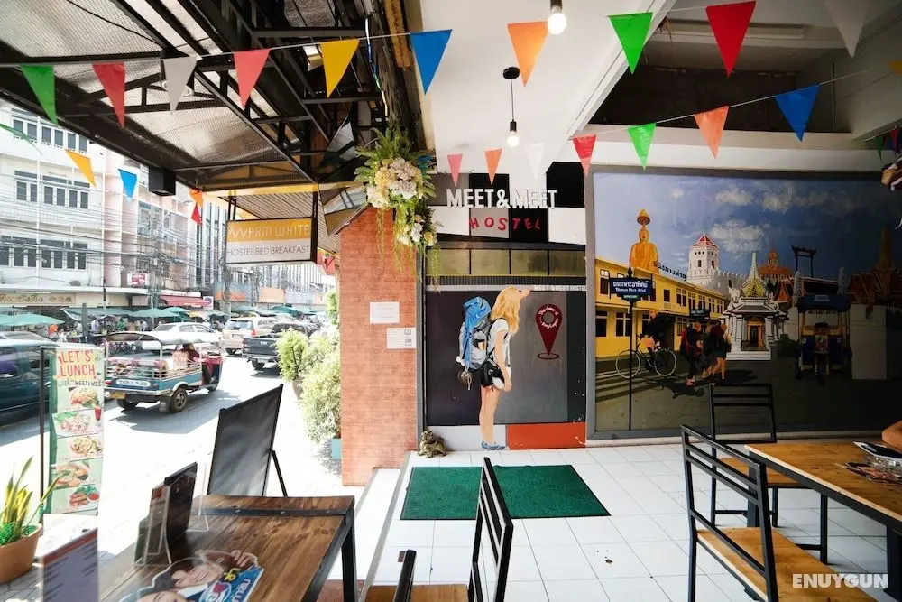 OYO 532 Meet & Meet Hostel - Yerinde Yemek