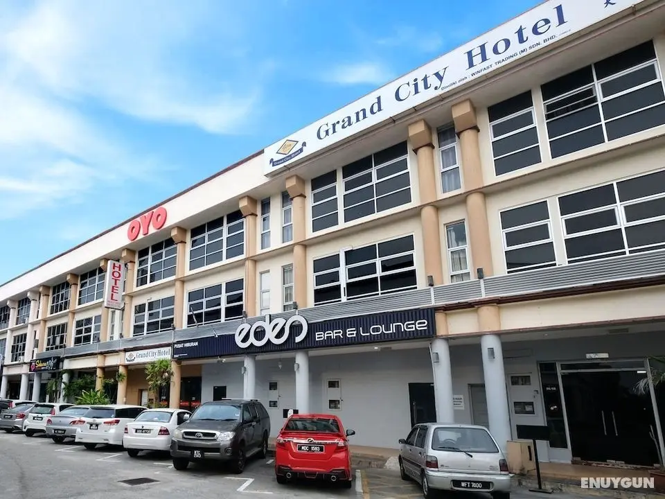 OYO 546 Grand City Hotel - Dış Mekan