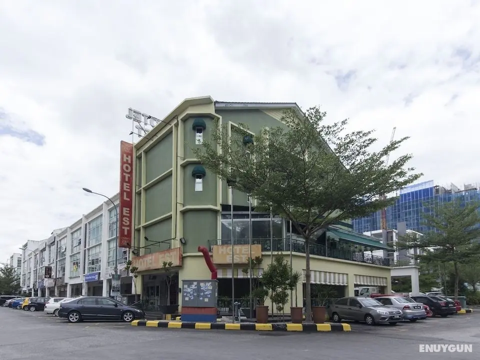 OYO 604 Hotel Est Equine Park - Dış Mekan