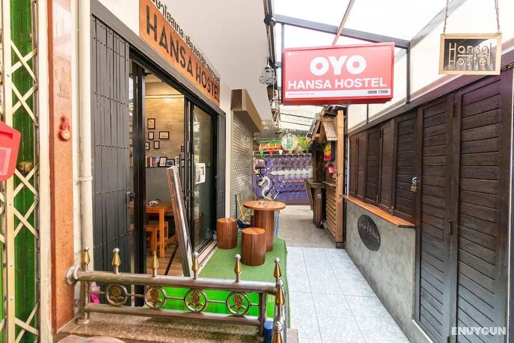 OYO 612 Hansa Hostel - Yerinde Yemek