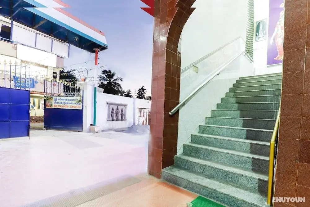 OYO 65719 Sree Ganesh Mahal - Lobi