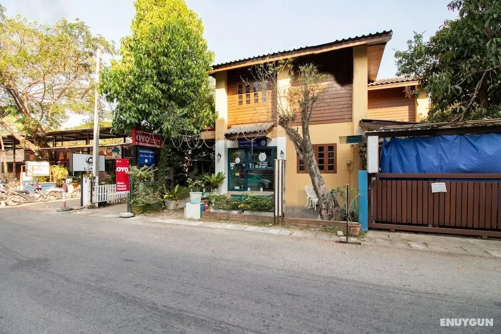 OYO 668 Norn Plearn Hostel - Dış Mekan