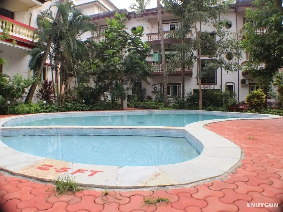OYO 6744 StayOut Sunny Holiday Homes - Havuz