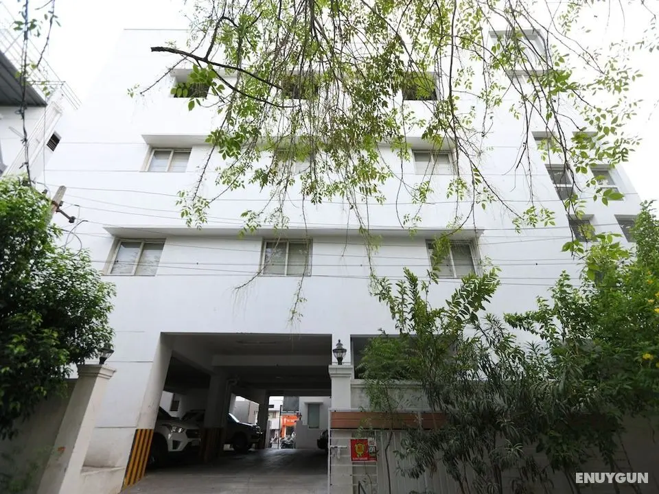 OYO 683 Hotel Sri Chakra Inn - Dış Mekan