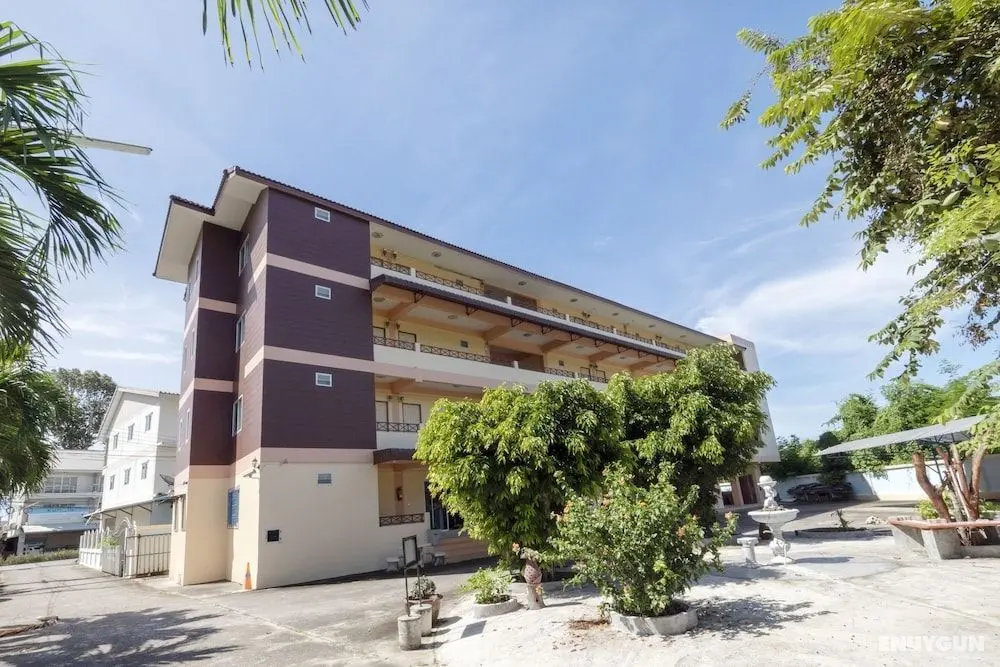 OYO 75319 Samutsin Place - Dış Mekan